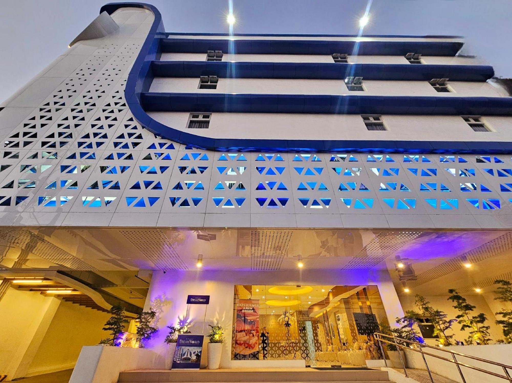 Hotel Dreamworld East Ortigas Pasig City Eksteriør billede