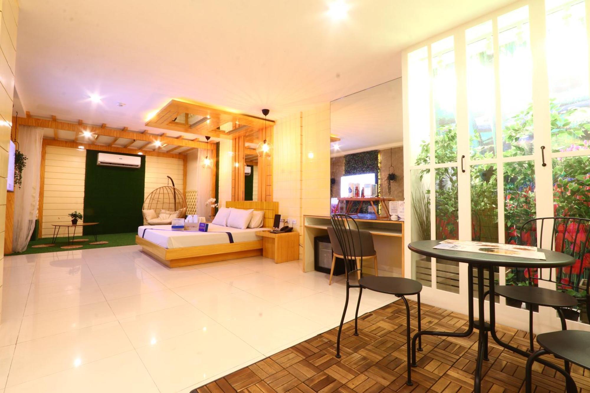 Hotel Dreamworld East Ortigas Pasig City Eksteriør billede